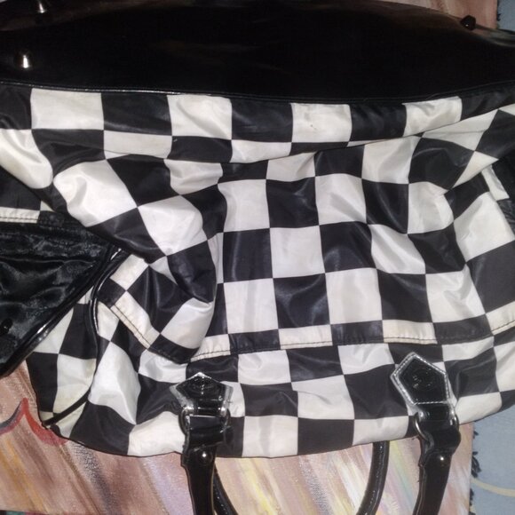 Betsey Johnson Betseyville White & Black Checkered New York Taxi Hobo Purse Bag - Picture 5 of 10